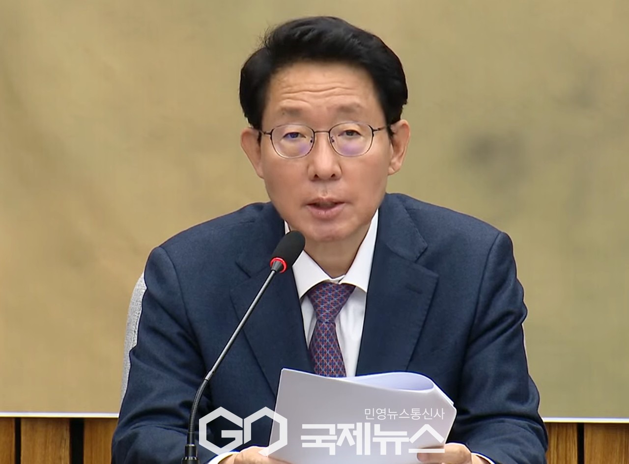 ▲김상훈 국민의힘 정책위의장은 14일 오전 국회에서 열린 원내책회의에 참석해 연금특위에서 합의처리 원칙은 반드시 지켜져야 한다고 강력히 더불어민주당에 요구하고 있다./사진=이용우 기자