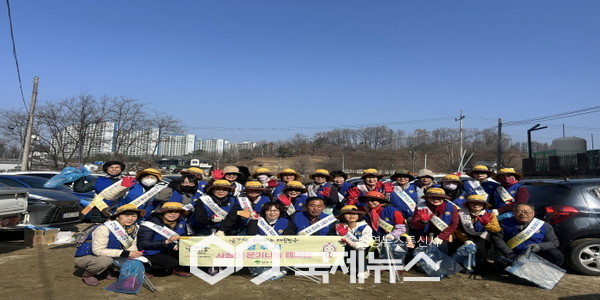 바르게살기운동 영주시여성회 국토대청결운동 단체기념사진