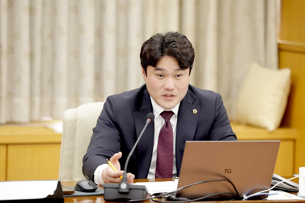 대전시의회 김선광(국민의힘, 중구2) 의원은 중촌동 지역 음악전용공연장 건립을 반대하는 일부 시민단체와 더불어민주당 대전시당의 주장에 대해 깊은 유감을 표명하고, 대전 문화 경쟁력과 지역 균형발전을 위해 음악전용공연장 건립은 흔들림 없이 추진되어야 한다고 24일 밝혔다. / 대전시의회 제공