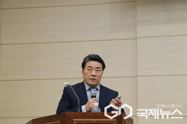 한인섭 중부매일 사장 명사특강 모습.(제공=청주대학교)