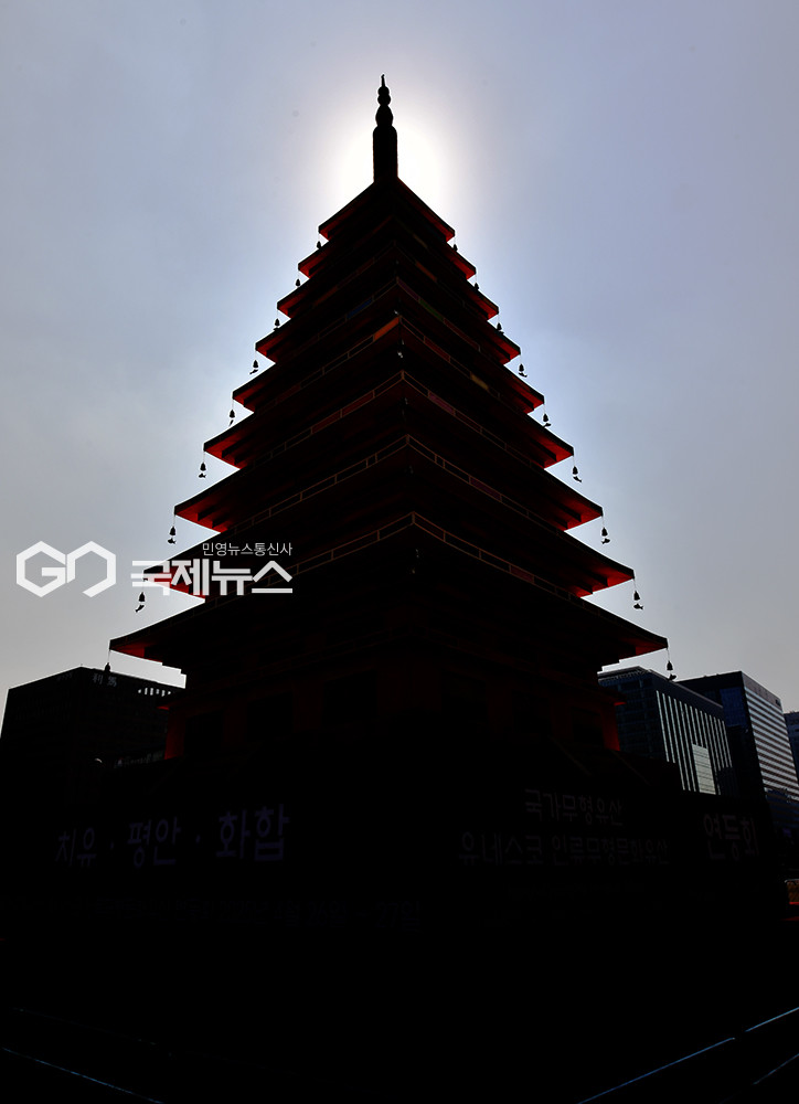 불기2569 부처님오신날(5월 5일) 앞두고 도심 오색연등 걸려 (사진=안희영 기자)