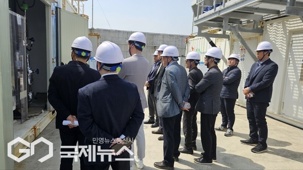 실증단지에는 1㎿ 수전해설비(알카라인), 800㎏ 수소저장시설, 0.7㎿ 연료전지, 8㎿h 에너지저장장치(ESS)가 설치될 예정이다. 이를 통해 일 최대 400kg의 그린수소 생산이 가능하며, 수소버스 26대 운행이 가능한 규모다.[사진=제주도]