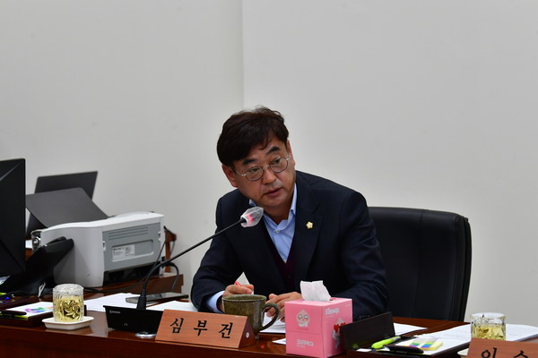 심부건 완주군의원, 저 출산 극복 위해 조례개정 추진(사진=완주군의회 제공)