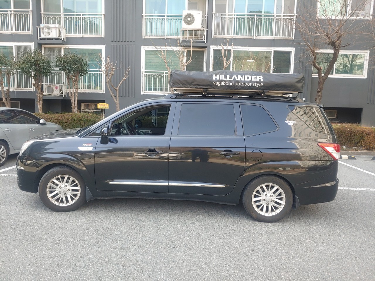 차량의 지붕위에 설치하는 루프탑텐트(사진/기고인제공)