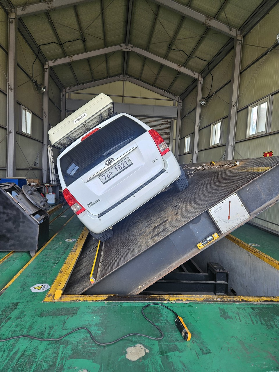 루프탑텐트 장착현장(사진/기고인제공)