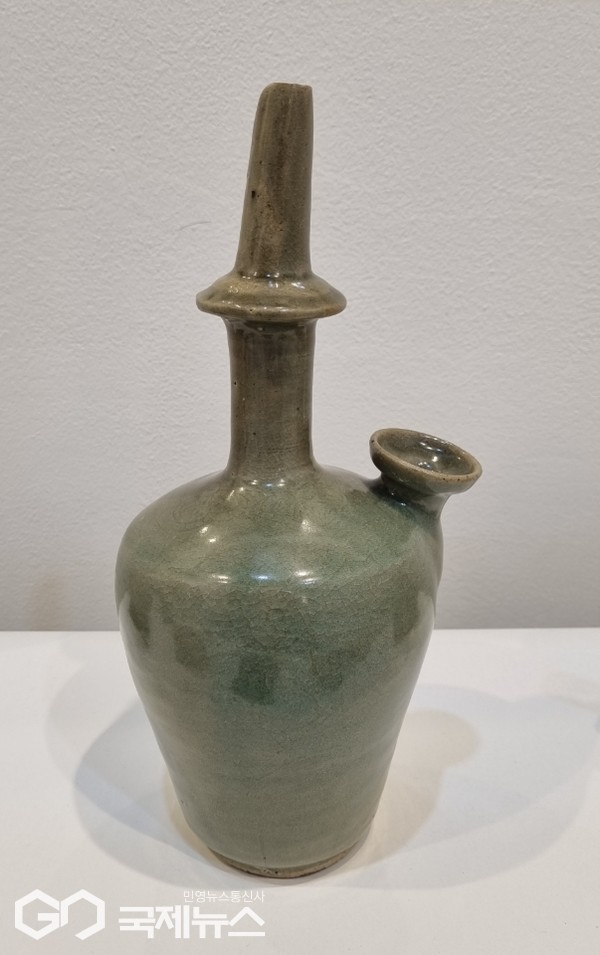 지난 가을에 이어 두번째로 국내 고미술 시장의 활성화와 도내·외 고미술 애호가들과의 교류를 촉진하기 위해 ‘제2회 제주고미술소장전’ 이 22일부터 27일까지  한라일보 1F 갤러리 ED (제주시 서사로 154)에서 열린다.[사진=한국고미술협회 제주지회]