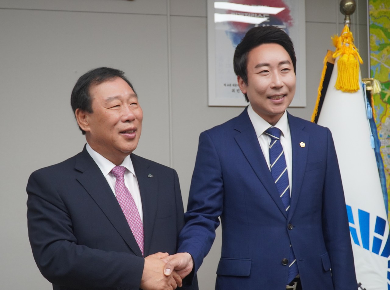세종시 최민호 시장과 세종시의회 임채성 의장 /세종시 기자회 제공