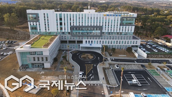 제주경찰청(청장 김수영)은 제21대 대통령선거를 약 2주 앞두고 벽보 훼손행위가 잇따르고 있어 엄정 대응·수사에 나섰다.[사진=제주경찰청 전경]