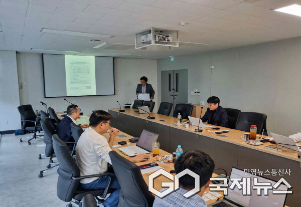 (사진제공/밀양시) (재)경남테크노파크에서 기업 및 지원기관 성장지원 시범사업 추진을 위해 수혜기업 선정평가를 진행하고 있다.