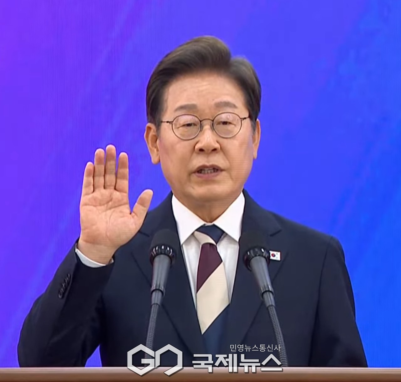 ▲이재명 대통령은 4일 오전 국회에서 열린 제21대 대통령 취임식에서 대통령 취임선서를 하고 있다./사진=이용우 기자 