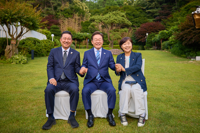 김병기 서영교 의원과 이재명 대통령 (사진=대통령실 제공)