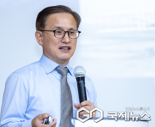 권진회 총장 사진/경상국립대