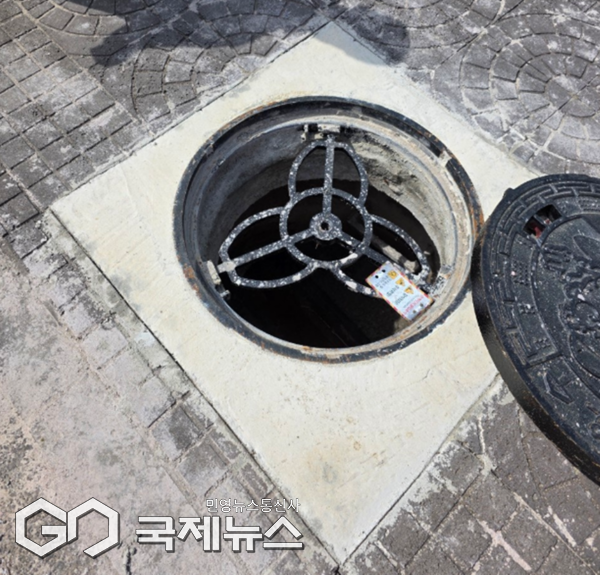 서귀포시가 올해 4억 원의 예산을 투입해 시내 콘크리트 맨홀을 안전한 부양식 맨홀로 대대적으로 교체중에 있다. 이번 교체 사업은 파손 정도가 겉으로 잘 드러나지 않는 콘크리트 맨홀의 특성상 보행 중 갑작스러운 파손으로 인한 안전사고를 예방하기 위한 조치다.