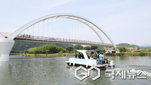 (사진제공=울산시) 폰툰보트 태화강국가정원~삼산여천매립장 구간 시승식