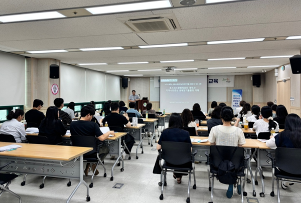 7일 계양구청에서 가톨릭대 인천성모병원 호스피스센터와 함께 진행한  ‘생애말기돌봄 특화 교육’ 모습. 사진=계양구