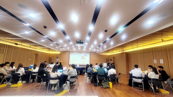 지난 10일, 인천서부교육지원청의 ‘2025 서부 중등 신규교사 연수’모습. 사진=인천시교육청