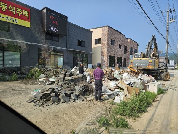 사진제공 = 양평군청                         일제정리 처리전