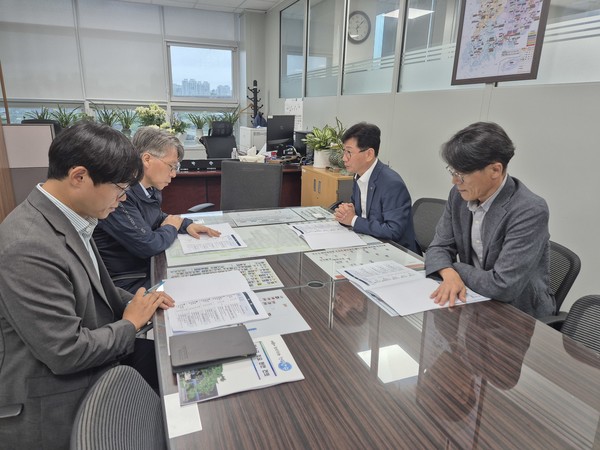                                               (사진=장수군)최훈식 장수군수 기재부 방문