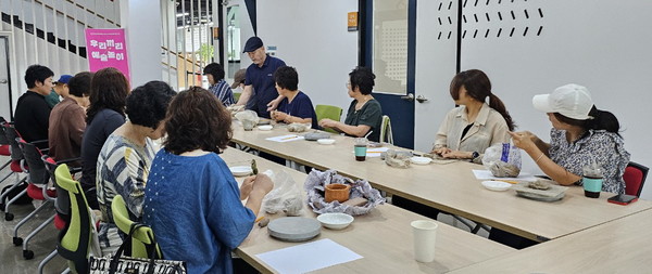 완주군, 자연을 품은 예술교육 ‘우리끼리 예술놀이’ 운영(사진=완주군 제공)