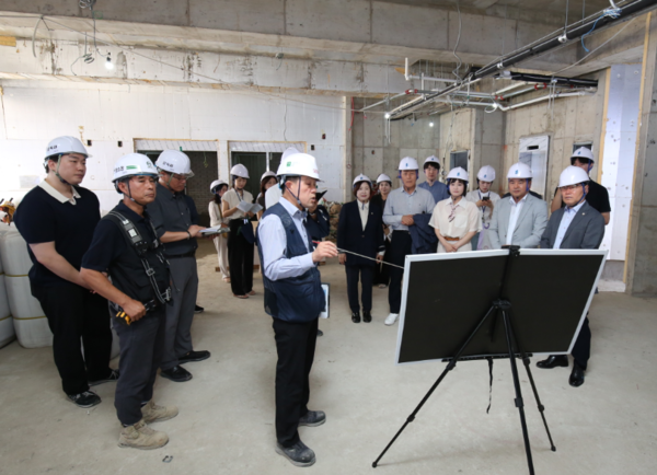 인천 서구의회 기획행정위원회는 7일 검단 현안 시설을 집중 점검하고 주민 의견을 청취했다. 사진=서구의회