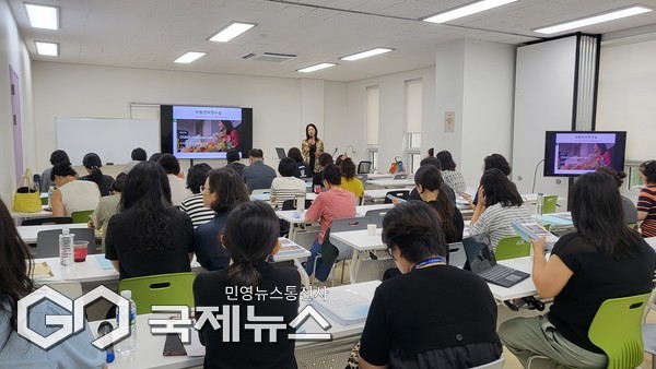 제주도교육청 기초학력지원센터는 오는 14일까지 위드피플교육센터에서 ‘문해교육 전문가 양성 교원 직무연수’를 운영하고 있다고 11일 밝혔다.[사진=제주도교육청]