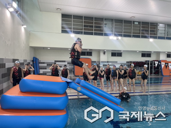 용인특례시는 7월 21일부터 8월 14일까지 ‘시민 생존수영교육’을 운영했다.(사진=용인시)