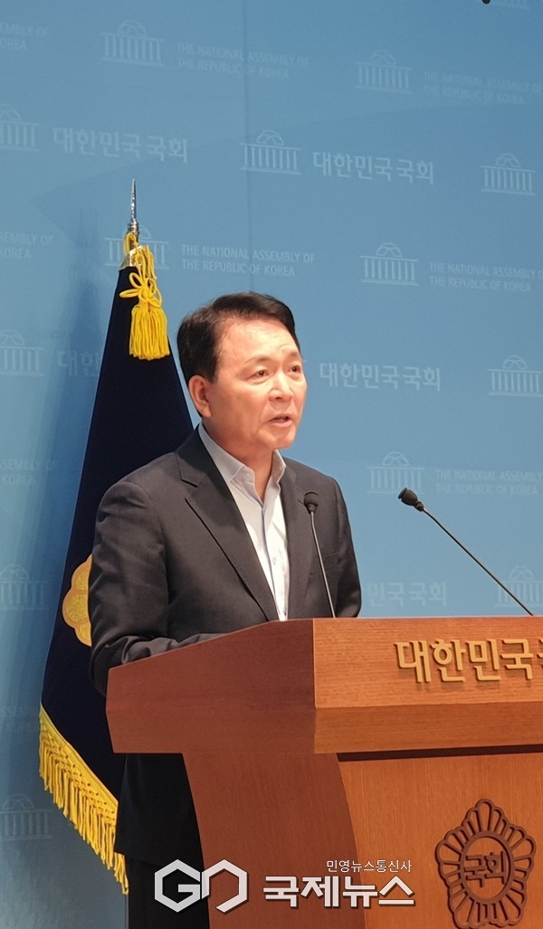 ▲국회 국방위원장 성일종 의원은 20일 국회에서 기자회견을 열고, 북한 김여정 노동당 부부장의 대남 비판 발언과 관련해 정부의 대북관 재정립을  촉구 했다. 사진=고정화기자