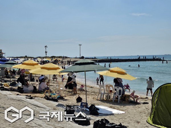 제주시는 오는 31일 관내 8개 해수욕장 폐장 이후에도 연안 해역과 해수욕장 안전관리를 지속적으로 강화할 계획이다.[사진=국제뉴스 제주본부 DB]