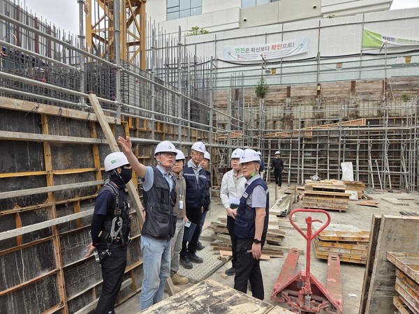 건설 공사 현장 불시점검. 사진제공=GH