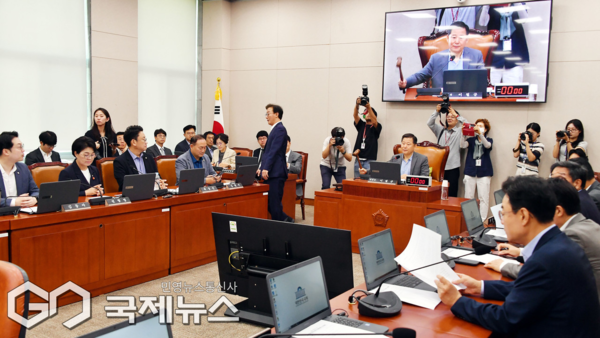 ▲국회 산업통상자원중소벤처기업위원회 이철규 위원장은 전체회의를 열고 산업통상자원부, 중소벤처기업부, 특허청 소관 2024 회계연도 결산을 의결했다. /사진=이용우기자