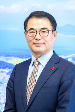 장충남 군수 사진/남해군