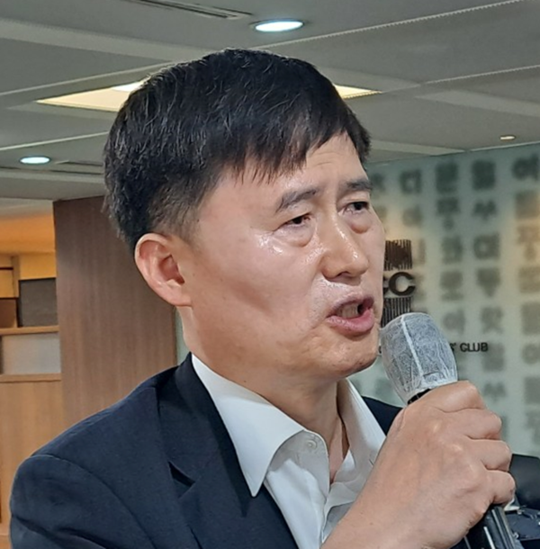 (사진제공=미래경제문화포럼) 질의하는 조홍균 고려대학교 교수