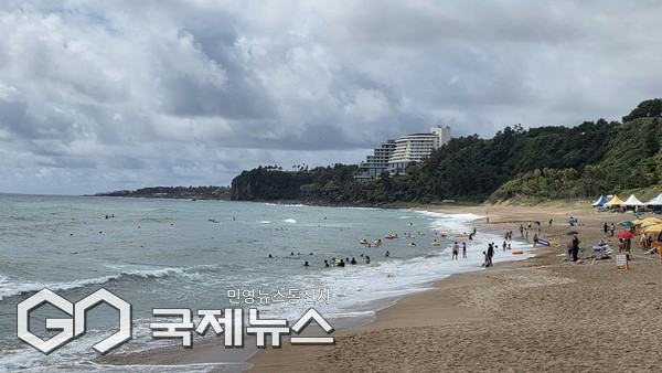 제주 도내 12개 해수욕장이 지난달 31일 폐장했다. 제주도는 올해 기후변화 대응 조기개장과 ‘삼무(三無) 해수욕장’ 정책 추진으로 방문객 31만 명이 증가했다고 밝혔다.[사진=문서현 기자]