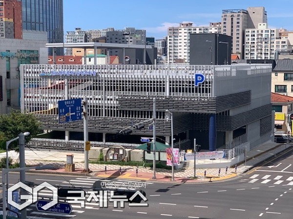제주시는 KT&G 인근 원노형 푸른 제1공영주차장 복층화 사업(노형동 710-4번지)을 완료하고, 오는 15일부터 정상 운영한다.[사진=제주시]
