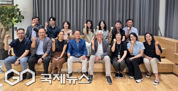 제주도와 제주관광공사(사장 고승철)는 최근 제주웰컴센터에서 반려동물 관광산업 관계자들과의 간담회를 개최했다.[사진=제주관광공사]