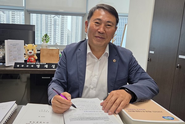 명재성 경기도의원(경기도의회 더불어민주당 정무수석)