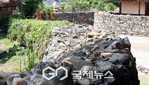 담장 곡선(사진/아산시 제공)