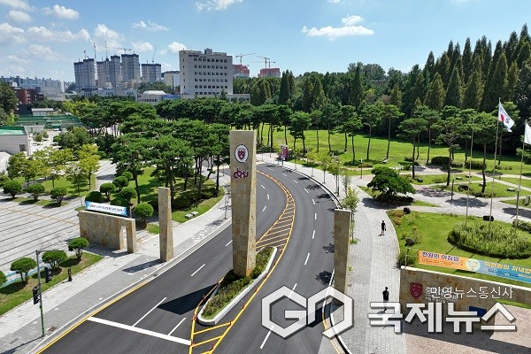 충북대학교 전경.