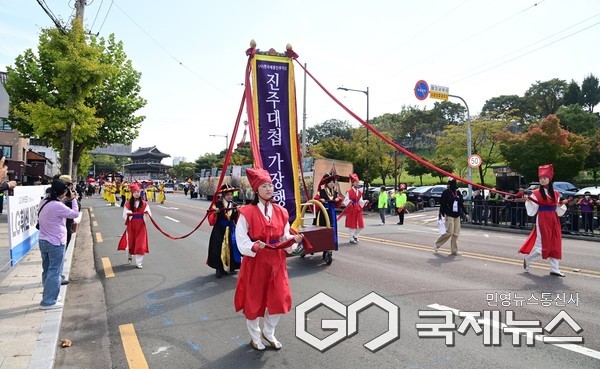 개천예술제 가장행렬 사진/진주시