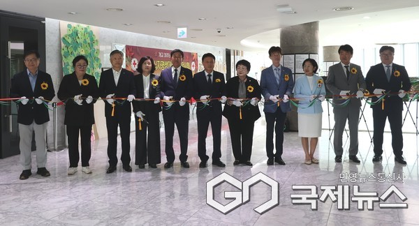 군산적십자평생대학 개교 30주년 기념식과 제 27회 은빛잔치를 성황/사진=OCI(주) 군산공장