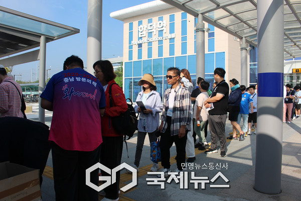 충남투어패스로 합덕역에 외지 관광객‘북적’/충남문화관광재단 제공