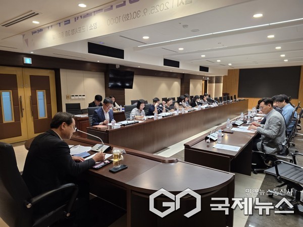 (사진/윤은중 기자) 9월 30일 시청 중회의실에서 ‘국무조정실 청년친화도시 지정 공모’ 대응을 위한 실무TF 회의를 개최하고 있다.