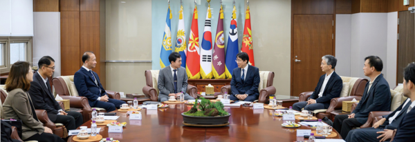 민관군 합동 특별자문위원회 접견(사진=국방부 제공)