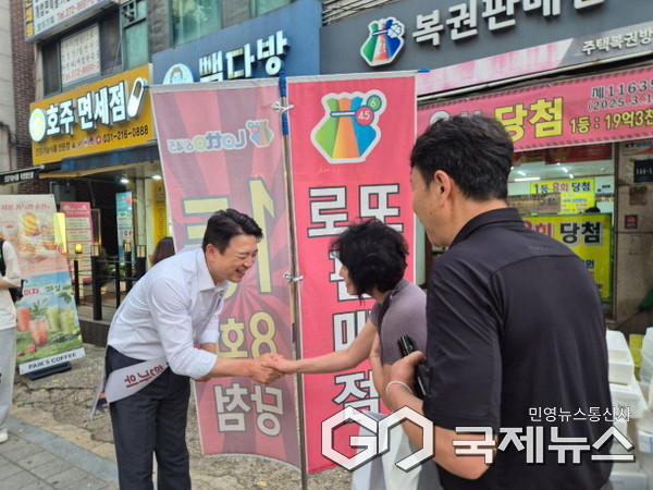 풍덕천동 상가인사(사진=부승찬의원실)