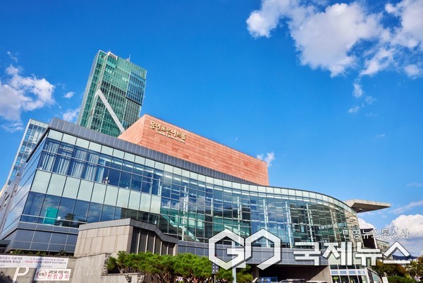 용인문화재단 포은아트홀 전경