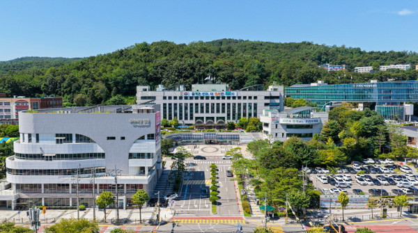 <구리시청 전경>