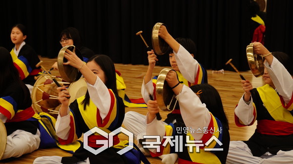 2024년 전통연희 앙상블을 수강하는 어린이 [사진제공=관악문화재단]