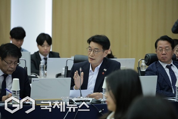 국회 농림축산식품해양수산위원회 소속 문대림 의원(더불어민주당, 제주시갑)이 인공지능(AI) 농기계의 실질적 보급 확대와 국가농업AX플랫폼의 구체적 실행 로드맵 마련을 촉구했다.[사진=문대림 국회의원실]