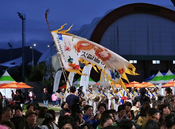 (사진=장수군)2025 생문동 전통놀이 공연 모습