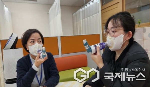 용인특례시가 지역내 미취학안동 관련 기관과 학교에 천식 응급 키트를 보급한다.(사진=용인시)